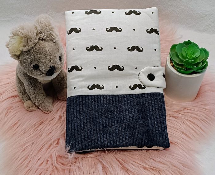 Protège carnet de santé