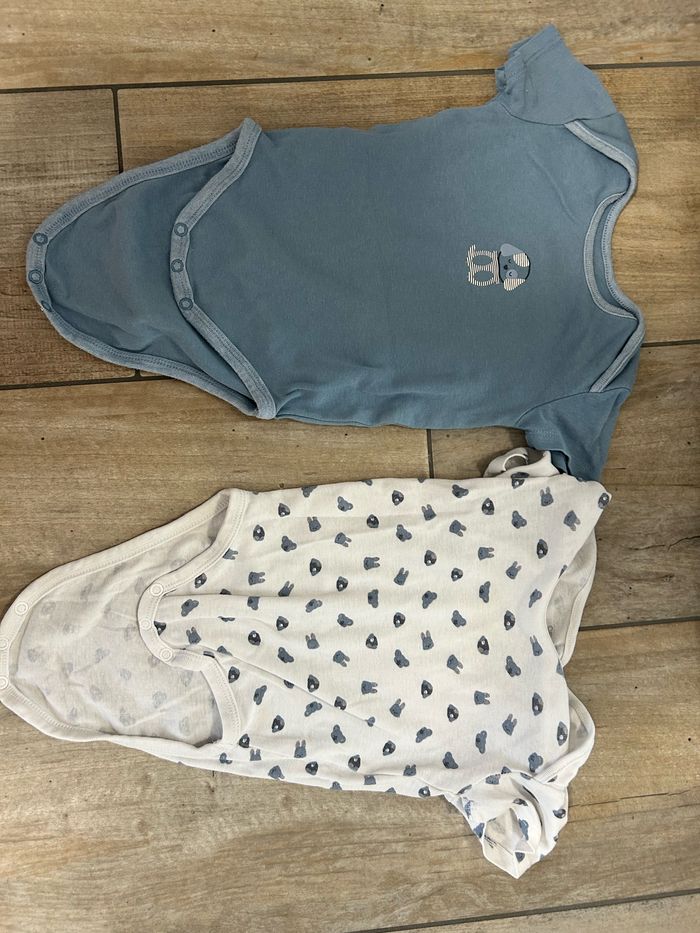 Lot de 2 bodies 12 mois Obaïbi