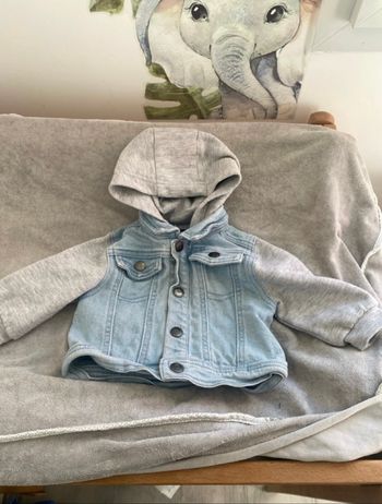 Veste en jean mi saison.
