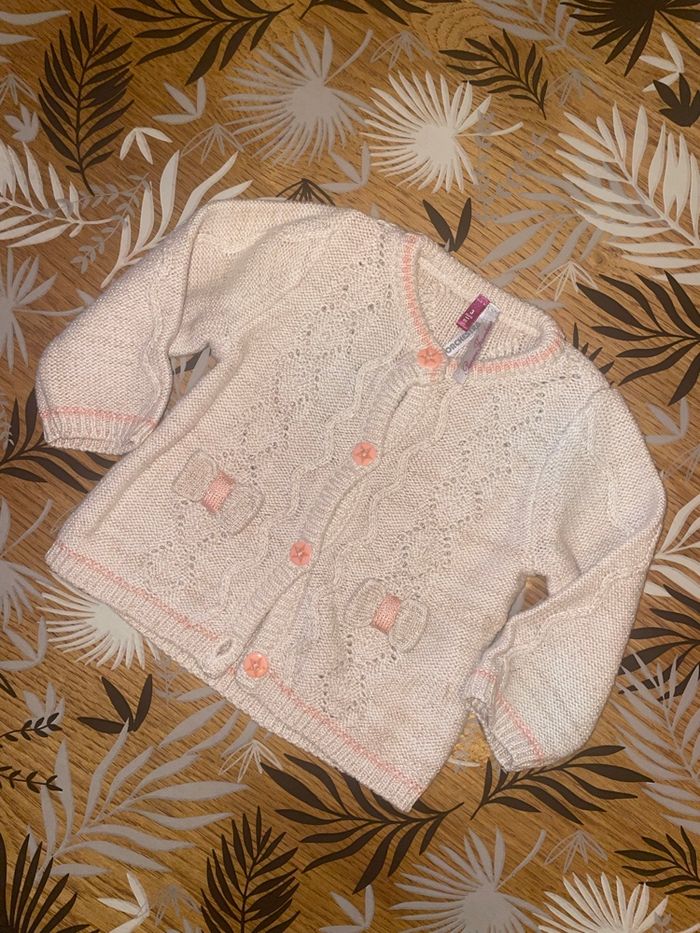 Gilet en tricot beige & fil rose or orchestra bb 3 mois