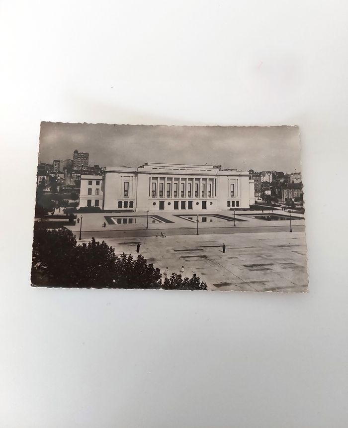 Paris Puteaux ancienne carte postale CPA noir et blanc l'hôtel de ville Puteaux
