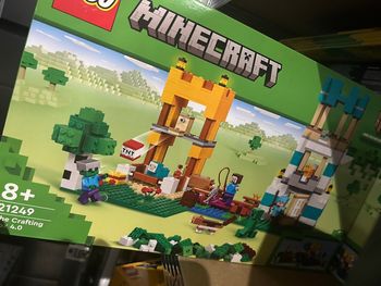 21249 Lego Minecraft La Boîte de Construction 4.0