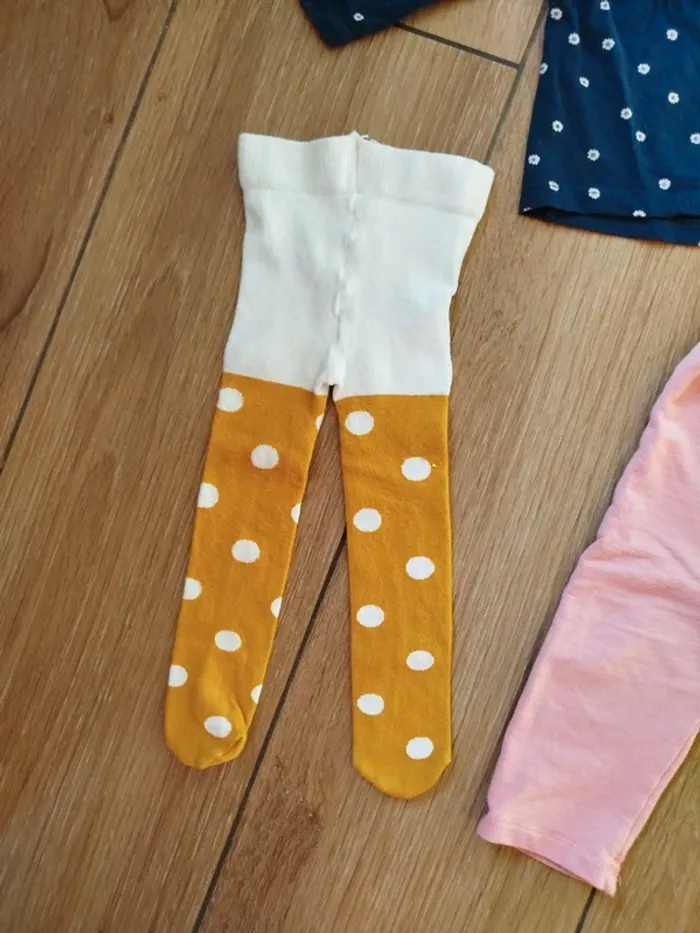 Lot vêtements automne/hiver bébé fille 6 mois - photo numéro 2