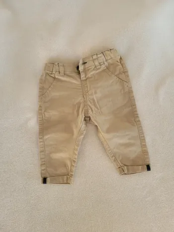 Chino bébé 6 MOIS