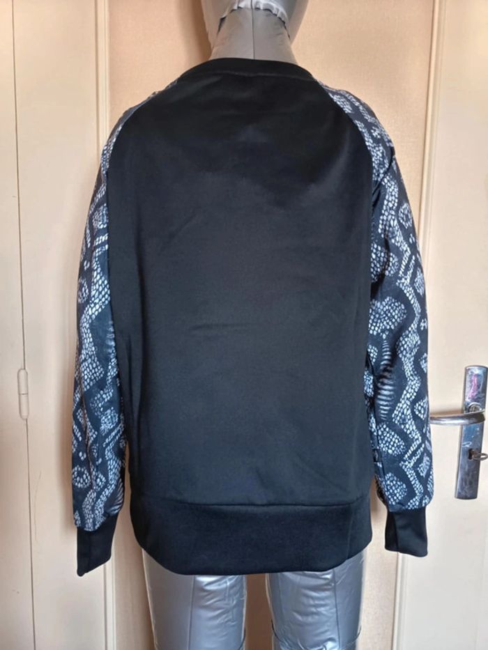 Sweat Été. Umbro. (A35) - photo numéro 3