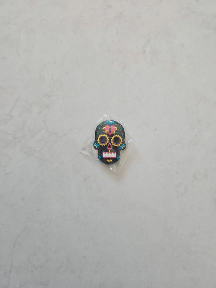 Magnet tête de mort Neuf cont6
