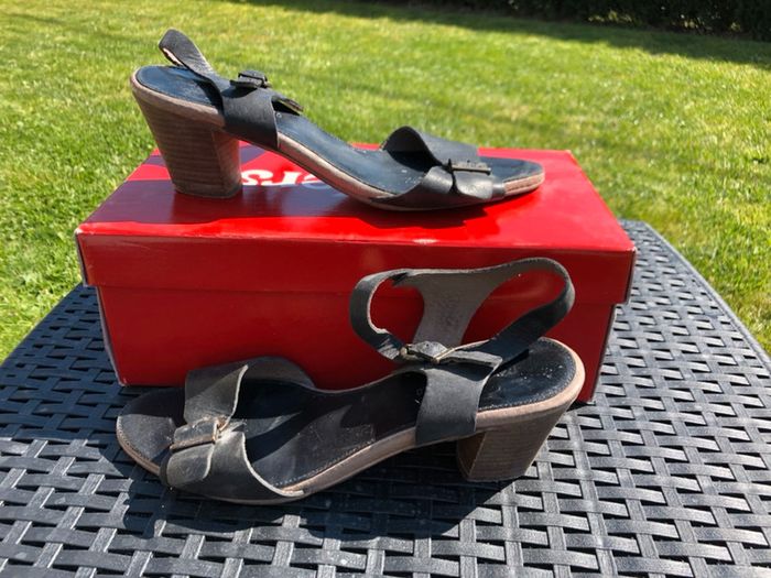 Sandales kickers