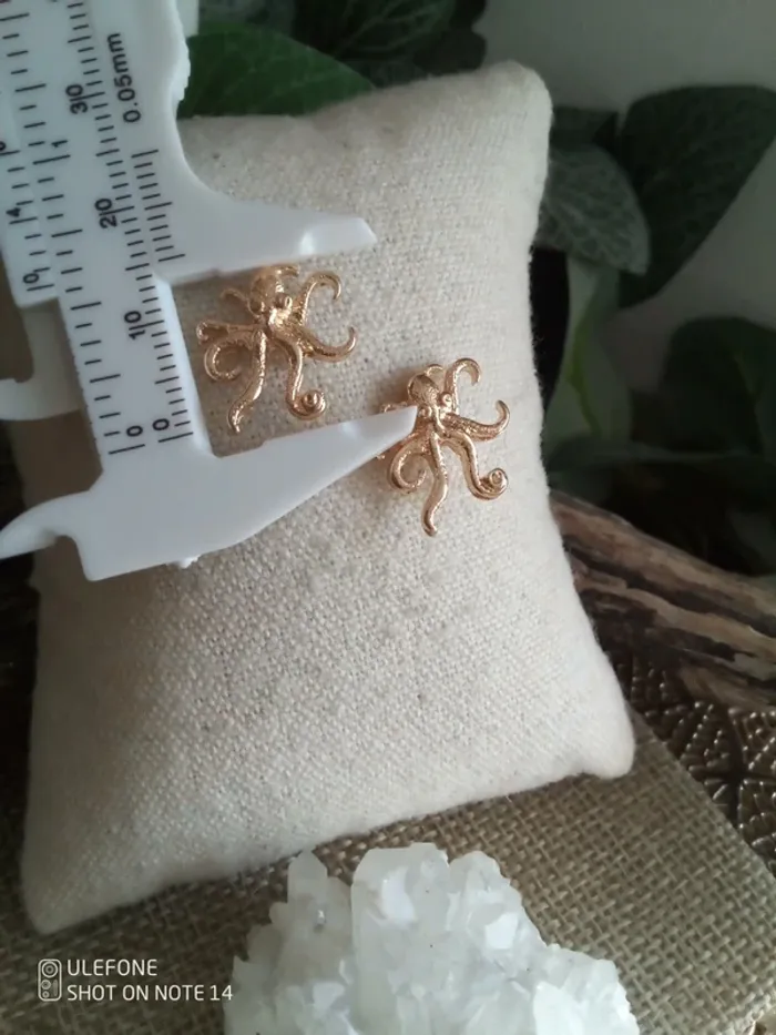Boucles d'oreilles petites pieuvres dorées - photo numéro 2