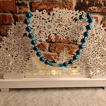 Collier ras de cou bleu et doré