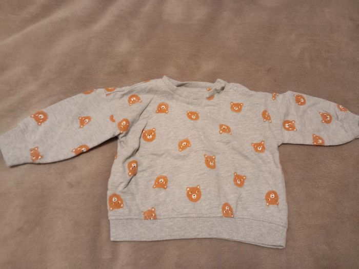 Sweat Taille 12 mois