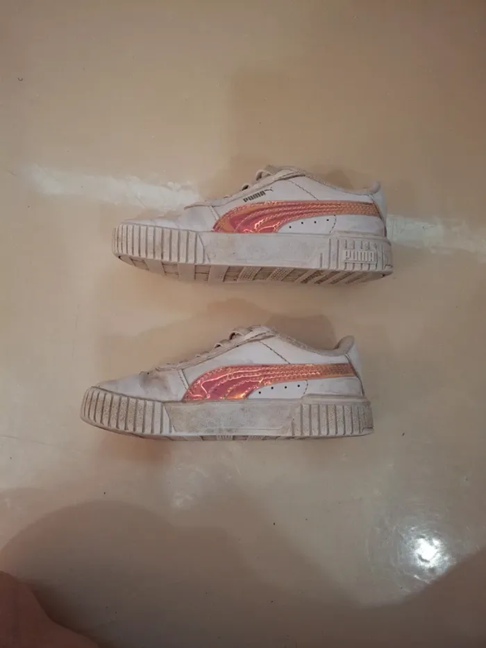 Baskets puma blanc et holo t26 - photo numéro 6