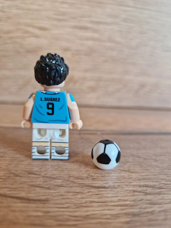 Figurine type lego Footballeur Suarez Uruguay - photo numéro 2