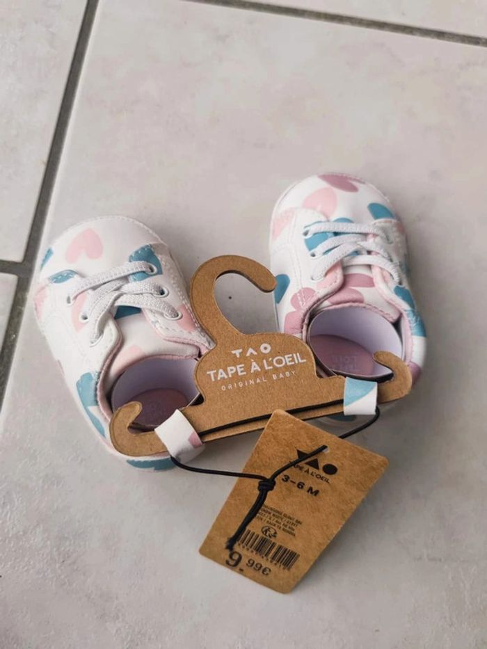 Petites baskets bébé - photo numéro 8