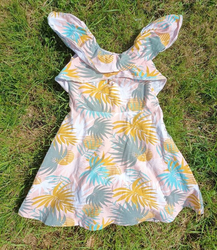 Jolie robe d'été - photo numéro 2