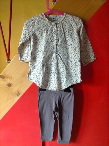 Très beau pyjama Petit Bateau 2 ans