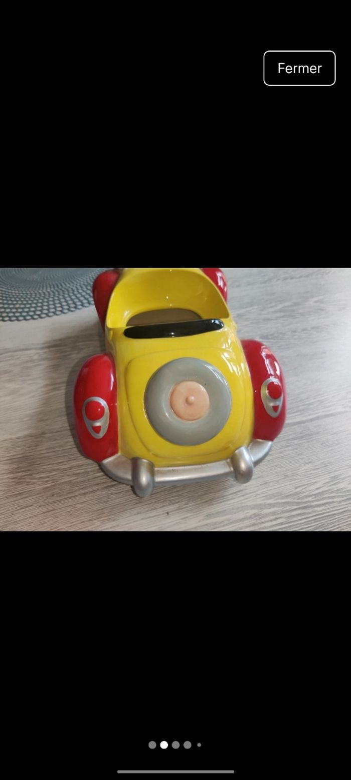Voiture Oui-Oui en porcelaine de collection - photo numéro 2