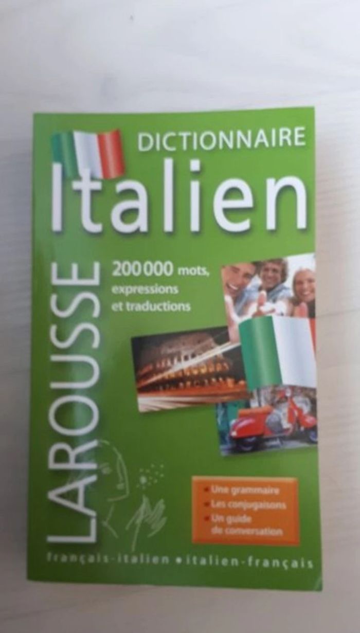 Dictionnaire italien NEUF