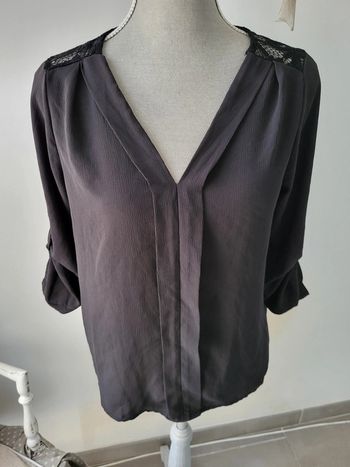 Blouse dos dentelle