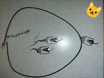 Parure collier et boucles d'oreilles chat