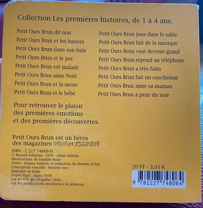 Petit ours brun joue dans le sable - photo numéro 3