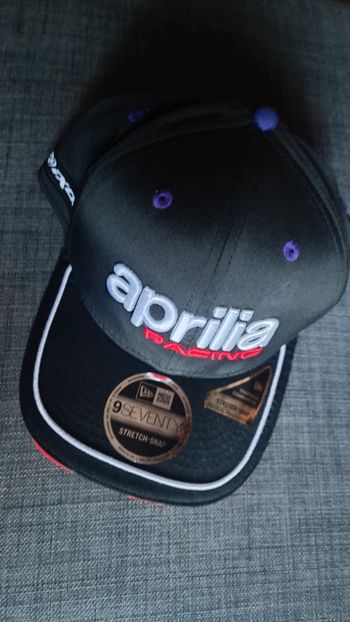 Cappellino Aprilia racing New Era