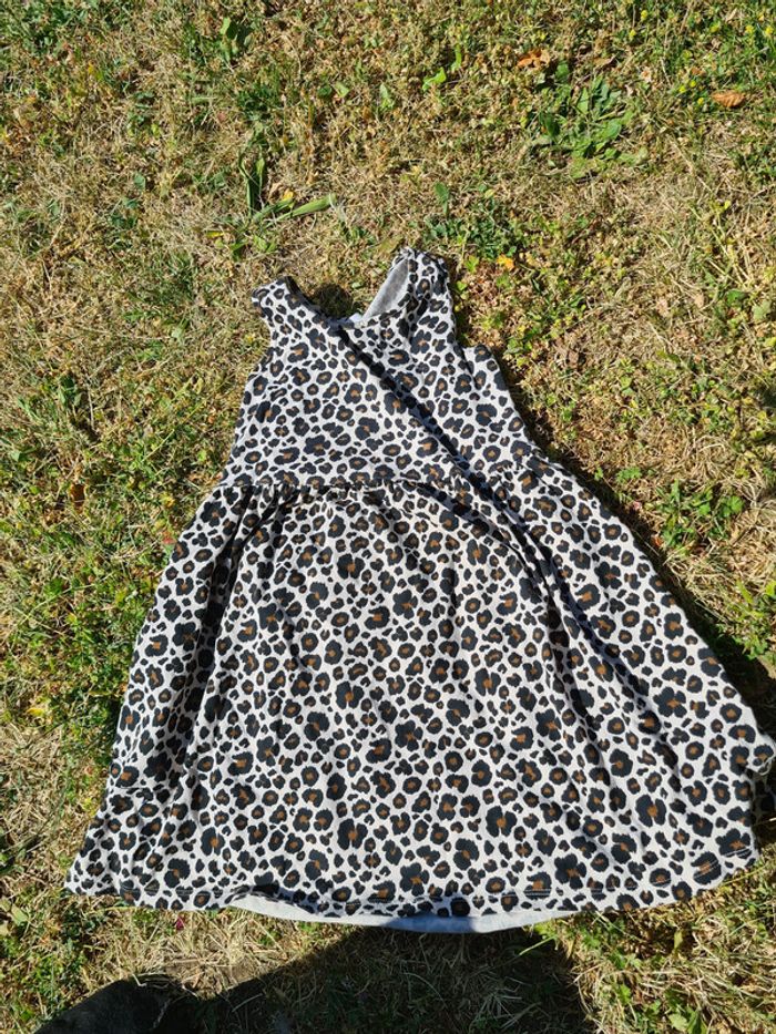 Robe léopard 6 8 ans h et m