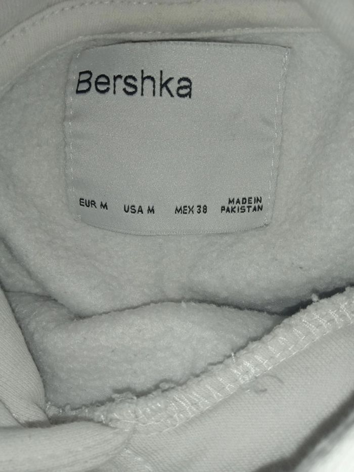 Sweat Bershka - photo numéro 3