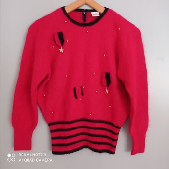 Pull rouge duveteux t36