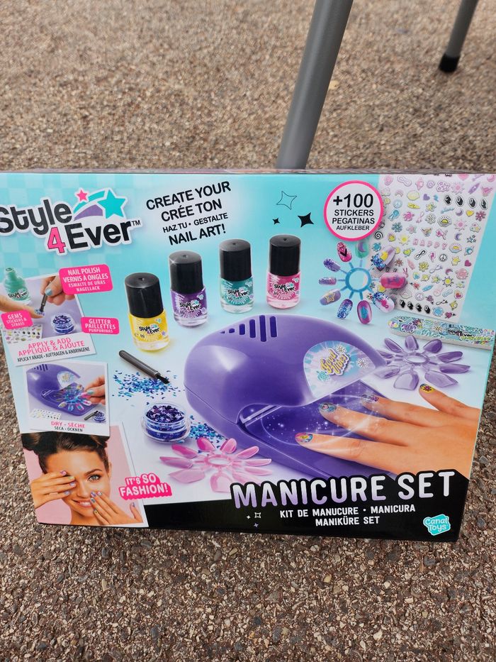 Kit de manicures neuf