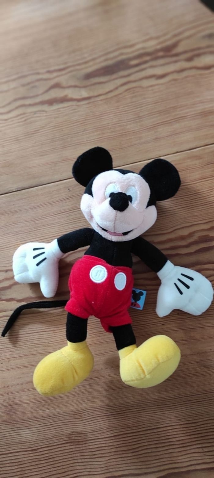 Peluche Mickey (c)Disney