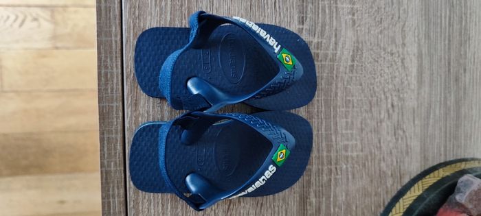 Tong Havaianas T17/18 - photo numéro 2
