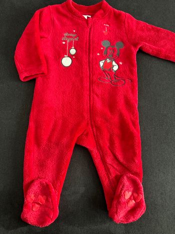 Superbe grenouillère polaire Disney 18 mois