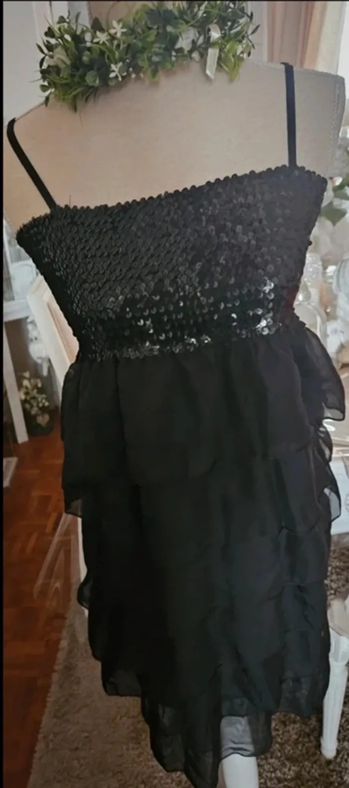 Robe noire volantée à sequins Women Only Taille 40 Neuve - photo numéro 2