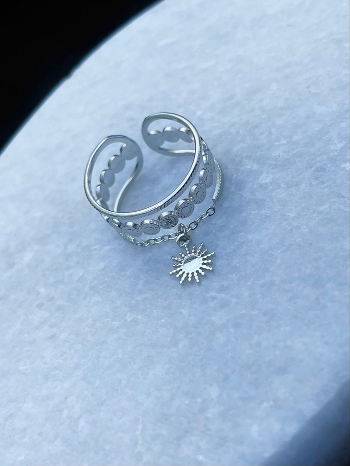 Bague soleil argentée