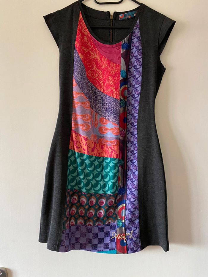 Robe colorée Desigual Taille M - photo numéro 2