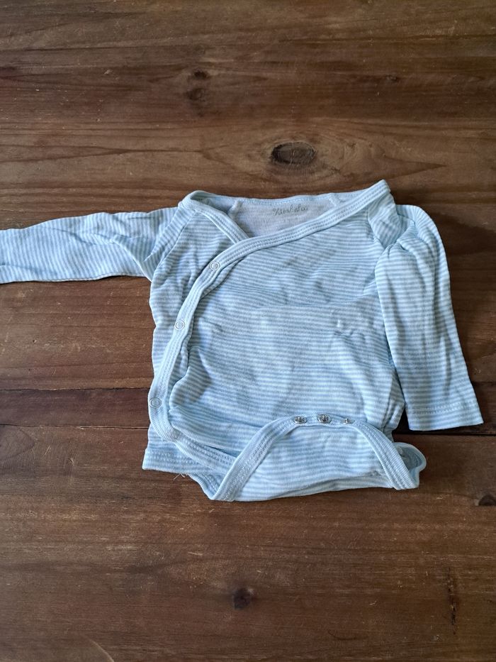 Lot vêtements 1 mois garçons - photo numéro 2