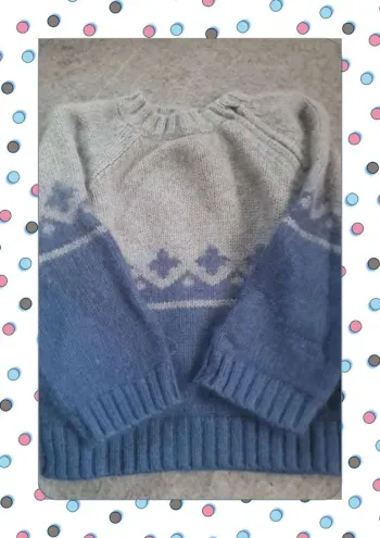 Pull 12 mois très doux
