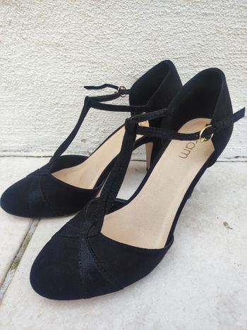 Chaussures Eram T37 neuves