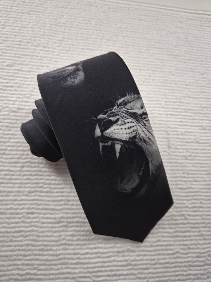 Cravate tigre blanc