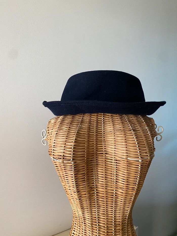 Chapeau femme en laine bleu marine - photo numéro 3