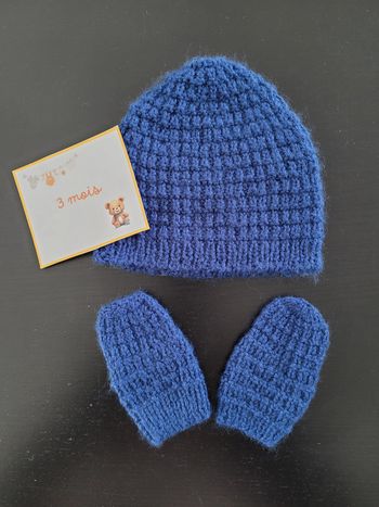 Bonnet + moufles en laine 1-3 mois