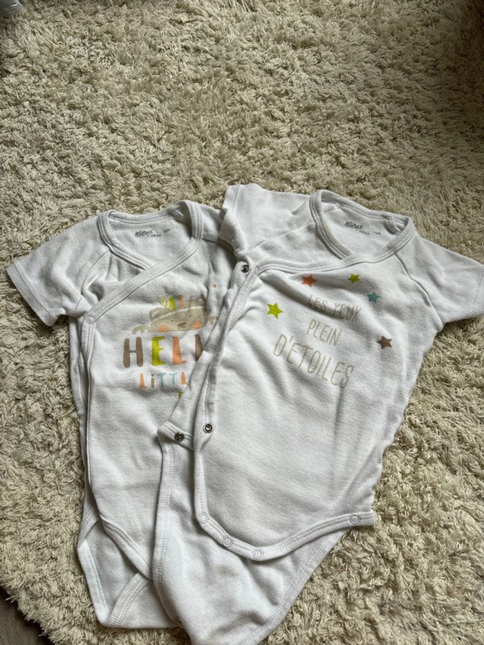 Bodies 12 mois lot de 2