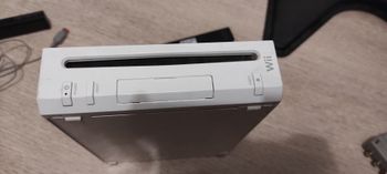 Nintendo Wii complète avec disque dur