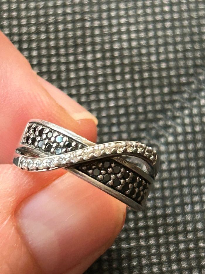 Jolie bague en argent massif avec pierres noires et blanches T. 50 femme TBE - photo numéro 3