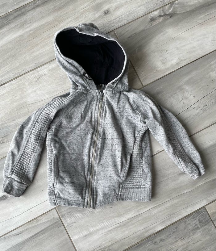 Beau sweat cardigan à capuche T 4 ans Gemo Kids gris