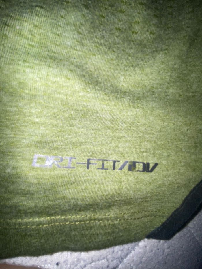 T-shirt  dri-dit vert kaki - photo numéro 7