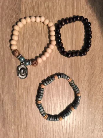 Lot de bracelets perles bois
