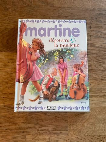 Livre Martine découvre la musique