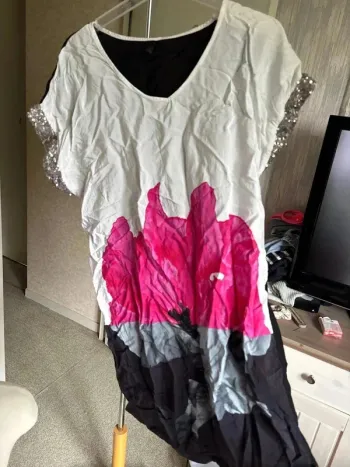 Robe taille 38 marque imitz très bon état •