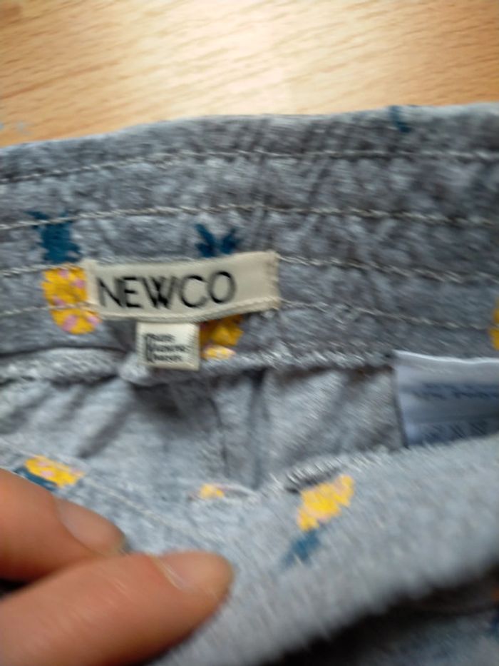 Lot 2 pantalons détente 18 mois - photo numéro 3